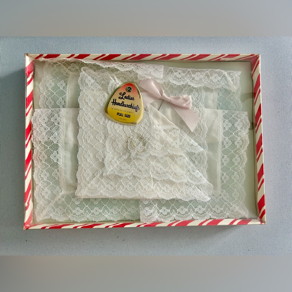 Vintage Lace Handkerchief Set White Original Boxed New Old Stock